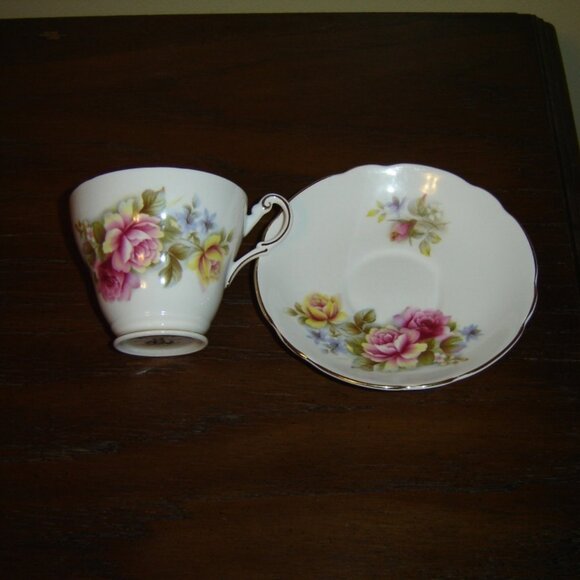 Regency pink yellow Rose cup and saucer VGU - Picture 5 of 7